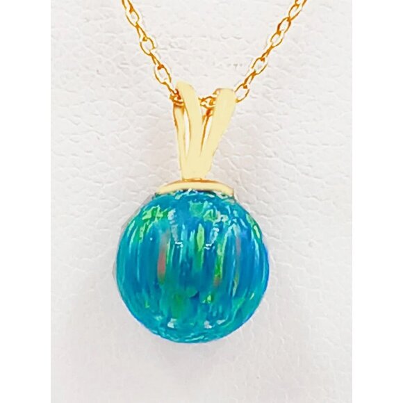 Genuine 1.70 Cts Green Opal Pendant 14k Yellow Gold